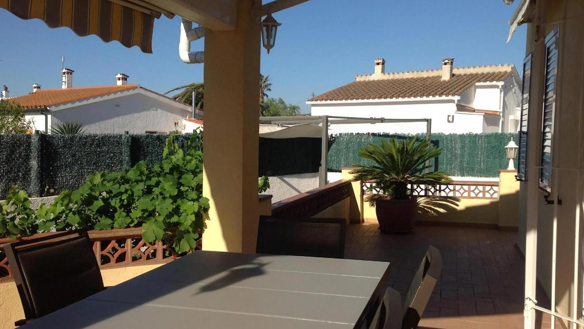 Nyaraló Casa Con Piscina, A/A, Bbq, Wifi Y Garaje En Sant Pere Pescador - Es-89-76 Villa